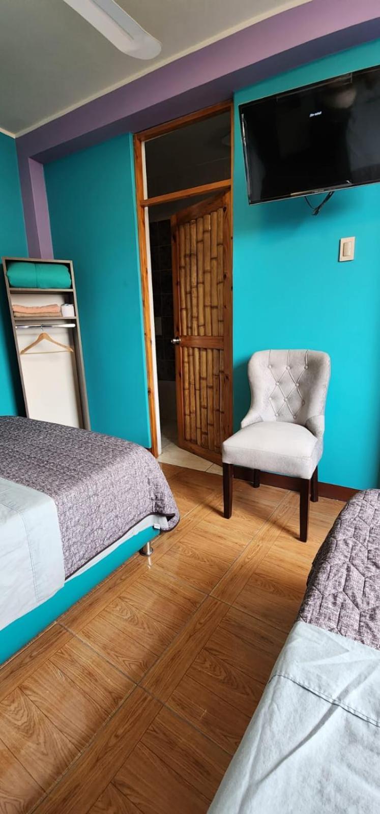 La Casa De Bamboo Hostel Ика Екстериор снимка